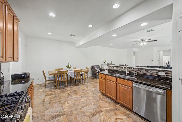 854 E TEKOA Avenue, Gilbert, AZ 85298
