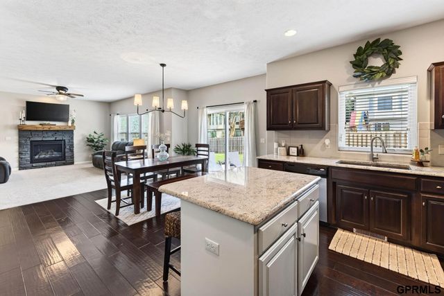17320 Bedford Avenue, Omaha, NE 68116