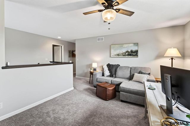 17320 Bedford Avenue, Omaha, NE 68116