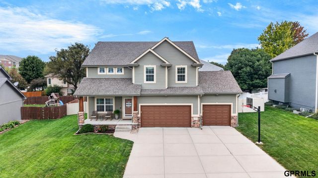 17320 Bedford Avenue, Omaha, NE 68116