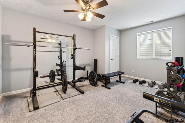 17320 Bedford Avenue, Omaha, NE 68116