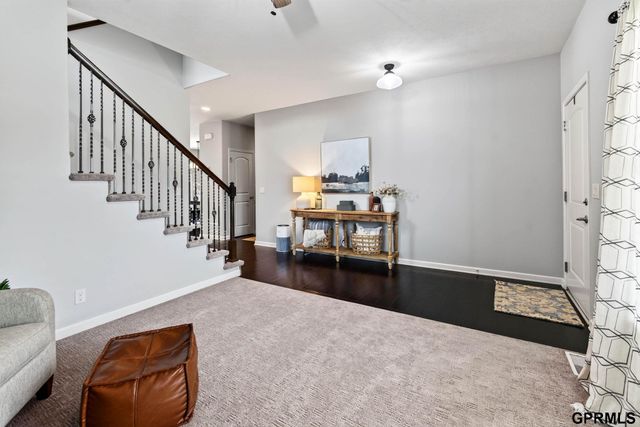 17320 Bedford Avenue, Omaha, NE 68116