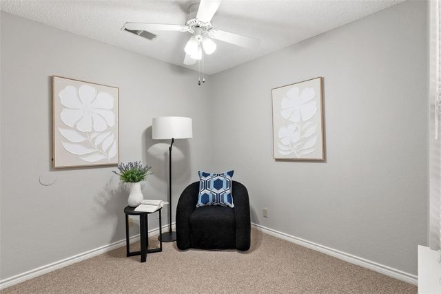 410 Village LN, Buda, TX 78610