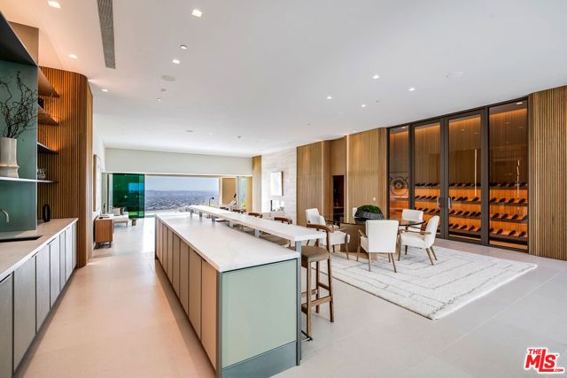 9016 Thrasher Avenue, Los Angeles, CA 90069