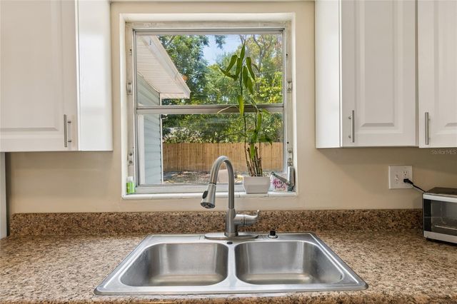 111 W GRAPEFRUIT CIRCLE, Clearwater, FL 33763
