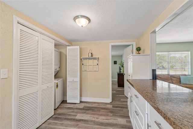 111 W GRAPEFRUIT CIRCLE, Clearwater, FL 33763