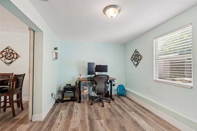 111 W GRAPEFRUIT CIRCLE, Clearwater, FL 33763