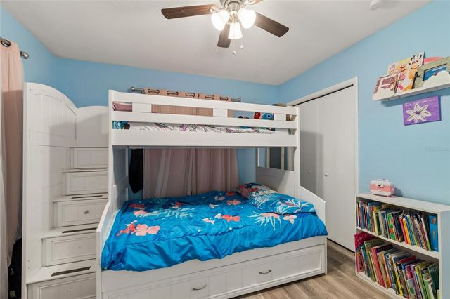 111 W GRAPEFRUIT CIRCLE, Clearwater, FL 33763