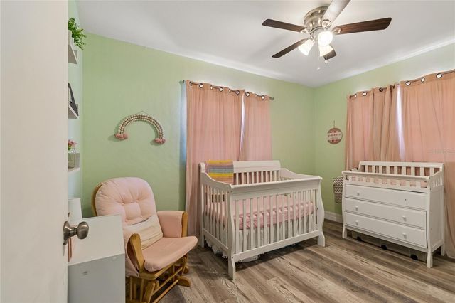 111 W GRAPEFRUIT CIRCLE, Clearwater, FL 33763