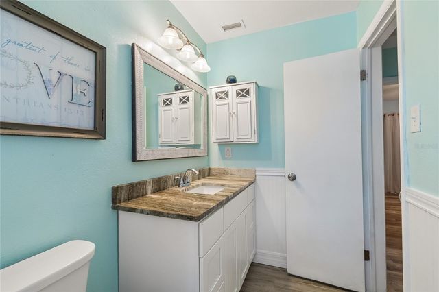111 W GRAPEFRUIT CIRCLE, Clearwater, FL 33763