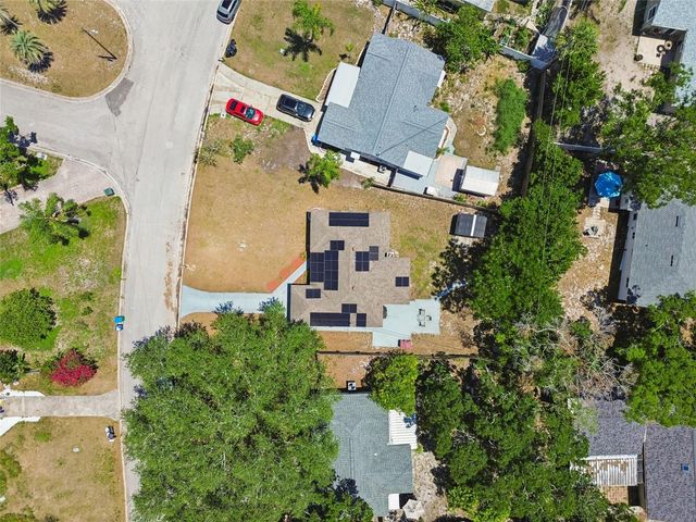 111 W GRAPEFRUIT CIRCLE, Clearwater, FL 33763