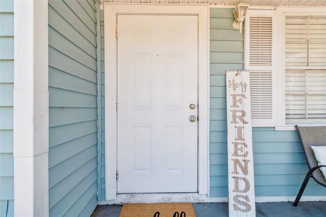 111 W GRAPEFRUIT CIRCLE, Clearwater, FL 33763