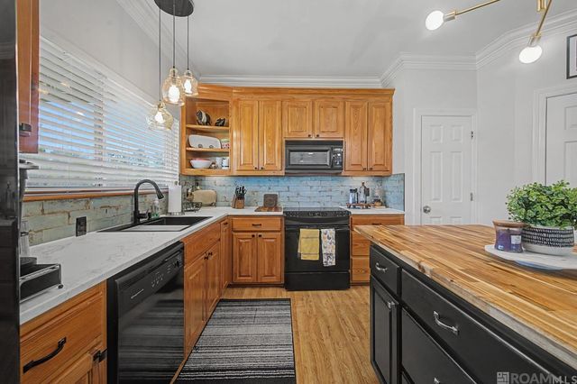 17693 Cove Ln, Port Vincent, LA 70726