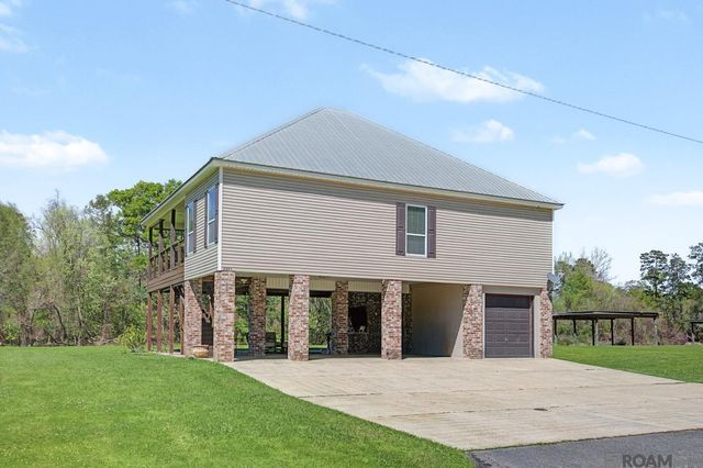 17693 Cove Ln, Port Vincent, LA 70726