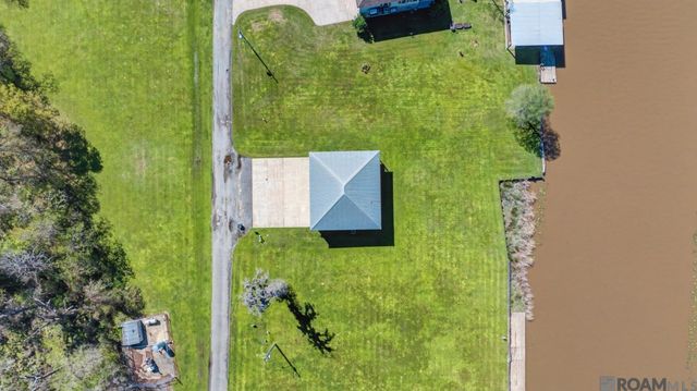 17693 Cove Ln, Port Vincent, LA 70726