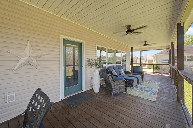 17693 Cove Ln, Port Vincent, LA 70726