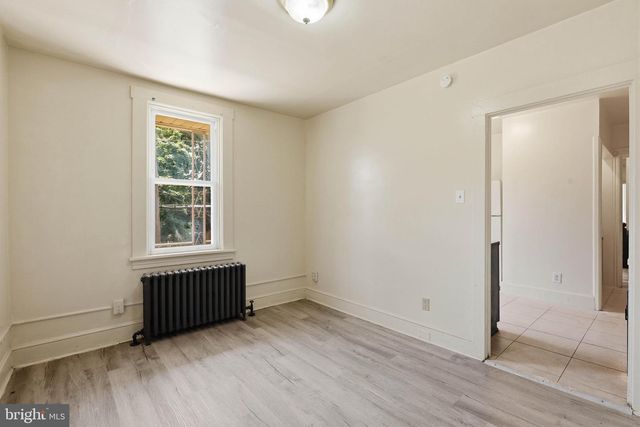 121 LAUREL ST, Lancaster, PA 17603