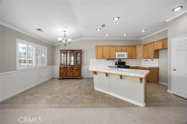 12200 Verdelho Avenue, Bakersfield, CA 93312