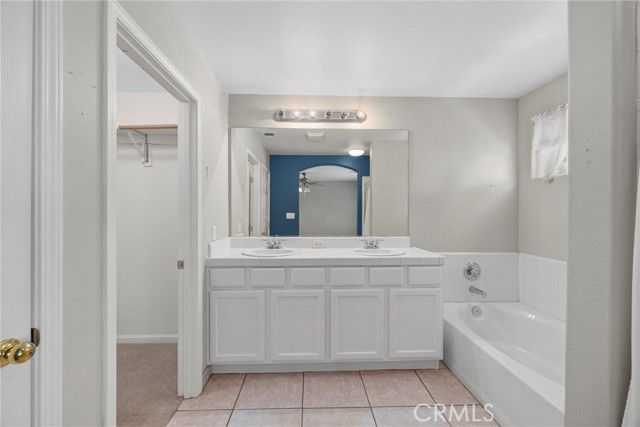 12200 Verdelho Avenue, Bakersfield, CA 93312