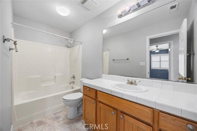 12200 Verdelho Avenue, Bakersfield, CA 93312