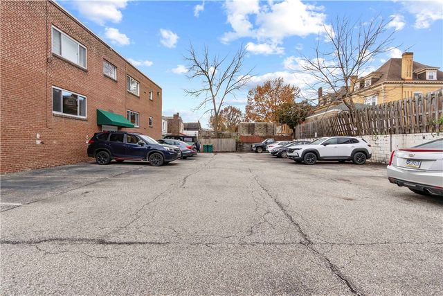 420 S Aiken Avenue 2, Shadyside, PA 15232