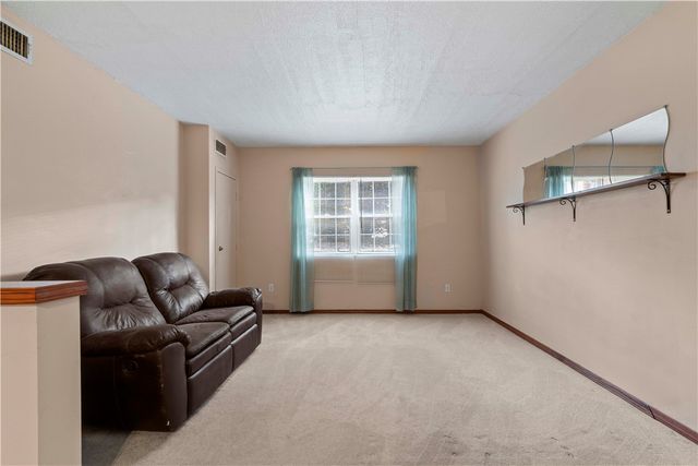 420 S Aiken Avenue 2, Shadyside, PA 15232