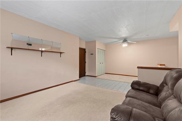 420 S Aiken Avenue 2, Shadyside, PA 15232