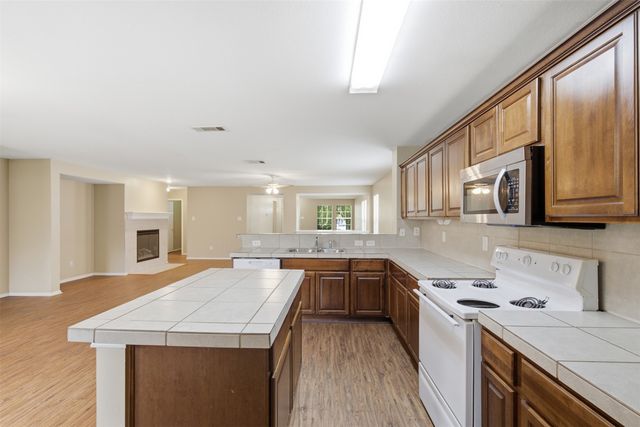 1434 Mission Hills Lane, Dallas, TX 75217