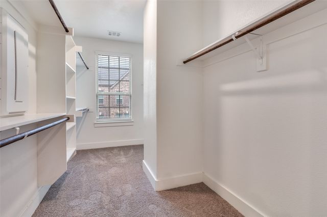 2423 Siskiyou Street, Lewisville, TX 75056