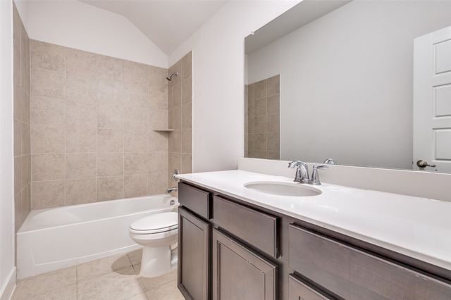 2423 Siskiyou Street, Lewisville, TX 75056