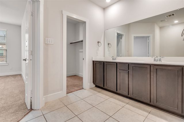 2423 Siskiyou Street, Lewisville, TX 75056