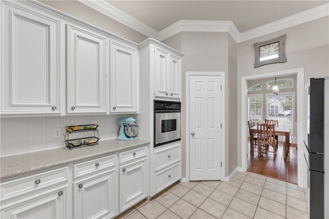 5010 Harbour Town Court, College Station, TX 77845