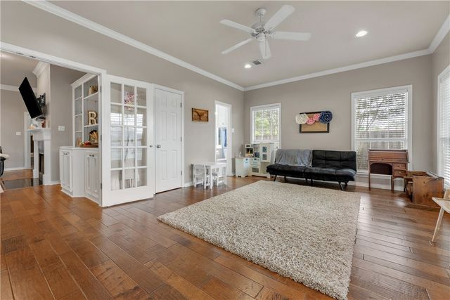 5010 Harbour Town Court, College Station, TX 77845
