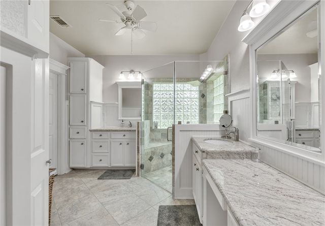 5010 Harbour Town Court, College Station, TX 77845