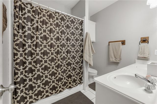 5010 Harbour Town Court, College Station, TX 77845