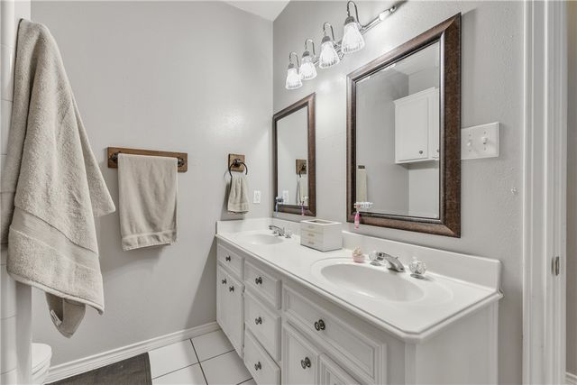 5010 Harbour Town Court, College Station, TX 77845