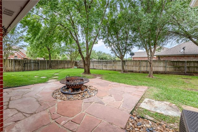 5010 Harbour Town Court, College Station, TX 77845