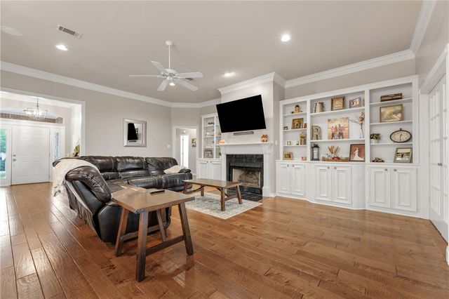 5010 Harbour Town Court, College Station, TX 77845