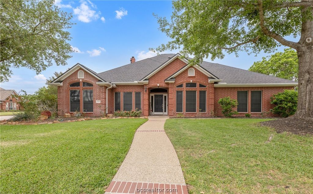 5010 Harbour Town Court, College Station, TX 77845