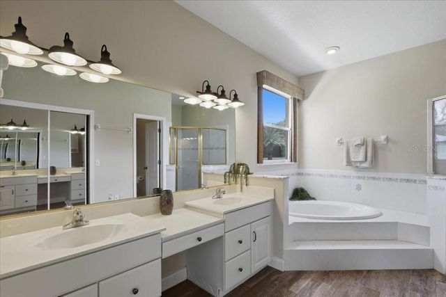 25 COTTONWOOD COURT, Palm Coast, FL 32137