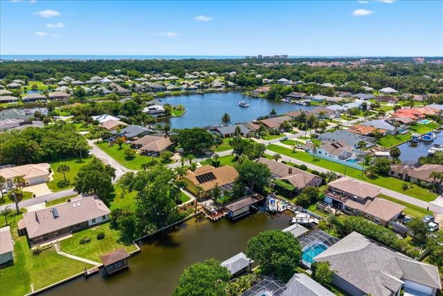 25 COTTONWOOD COURT, Palm Coast, FL 32137
