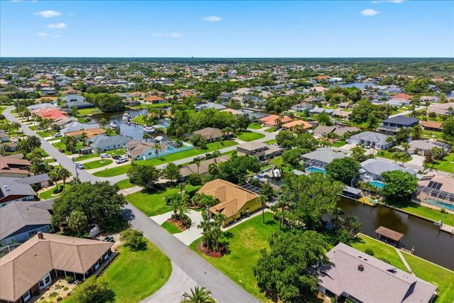 25 COTTONWOOD COURT, Palm Coast, FL 32137