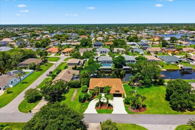 25 COTTONWOOD COURT, Palm Coast, FL 32137