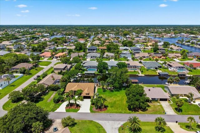 25 COTTONWOOD COURT, Palm Coast, FL 32137