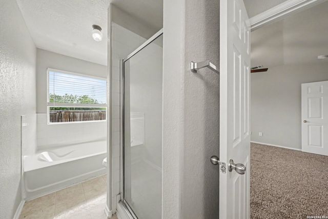 214 ROSWELL CYN, San Antonio, TX 78245