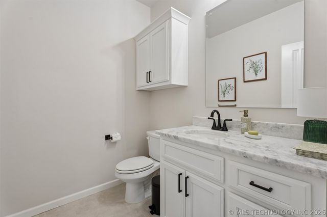 2711 W Van Buren Court, Broken Arrow, OK 74011