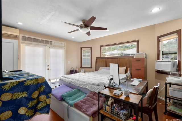 5060 Kalanianaole Highway, Honolulu, HI 96821