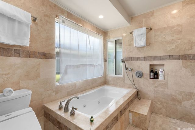 5060 Kalanianaole Highway, Honolulu, HI 96821