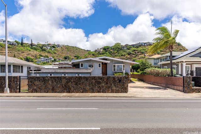 5060 Kalanianaole Highway, Honolulu, HI 96821