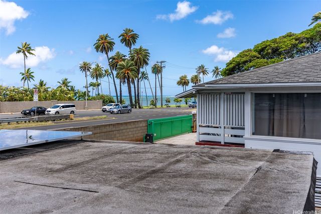 5060 Kalanianaole Highway, Honolulu, HI 96821